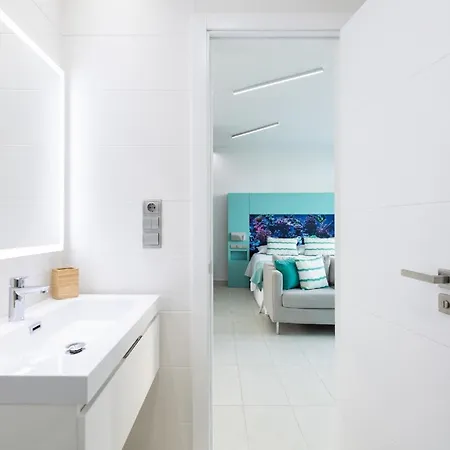 Apartment Ferienwohnung Fur 2 Personen Ca 24 Qm In Palmas De Gran Canaria, Gran Canaria Nordkuste Gran Canaria - B61049
